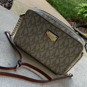 Michael Kors Crossbody